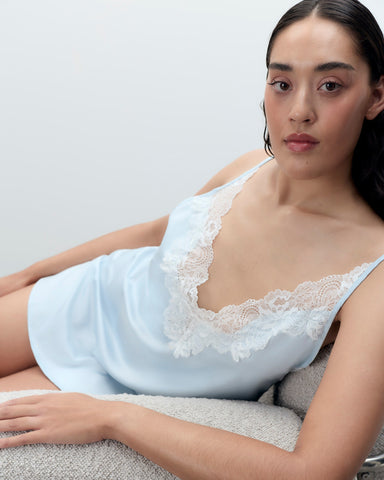 Isabella Sottoveste Corta in Raso Luxe Azzurro Ghiaccio/Bianco