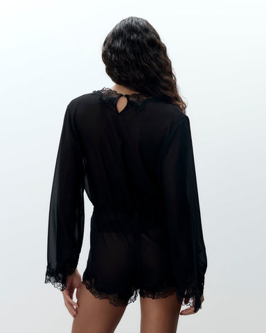 Julianne Tutina Nera